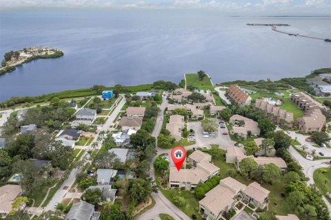 Condo in Tarpon Springs, Florida, 2 bedrooms  № 1913241 - photo 2