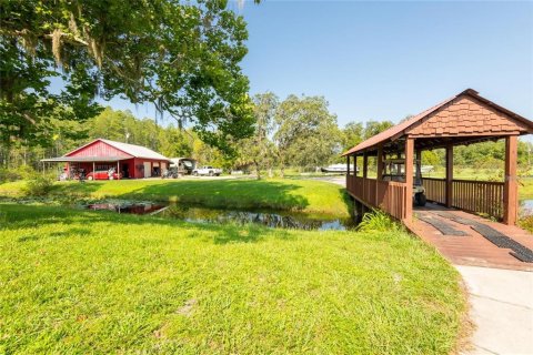 House in Land O' Lakes, Florida 3 bedrooms, 209.22 sq.m. № 2219672 - photo 6