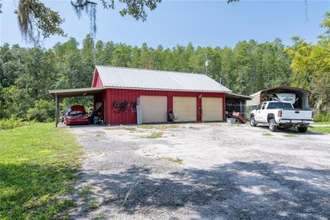 House in Land O' Lakes, Florida 3 bedrooms, 209.22 sq.m. № 2219672 - photo 14