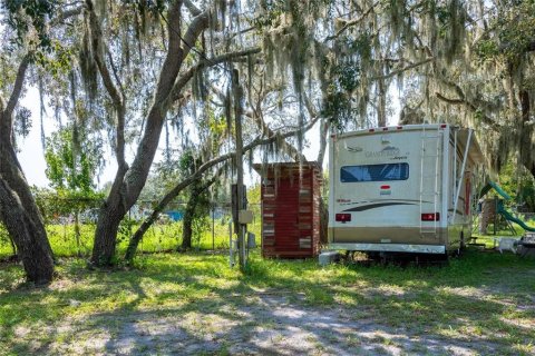 House in Land O' Lakes, Florida 3 bedrooms, 209.22 sq.m. № 2219672 - photo 12