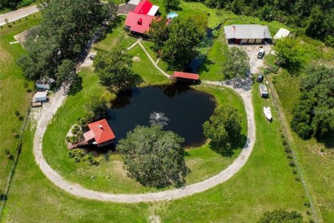 House in Land O' Lakes, Florida 3 bedrooms, 209.22 sq.m. № 2219672 - photo 19