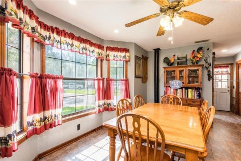 House in Land O' Lakes, Florida 3 bedrooms, 209.22 sq.m. № 2219672 - photo 11