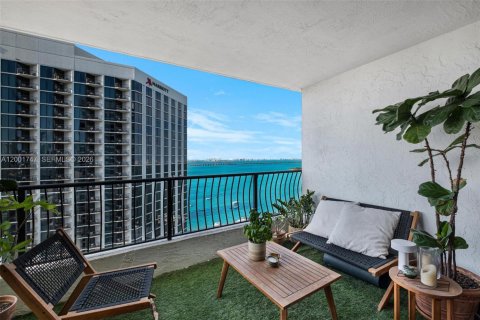 Condominio en venta en Miami, Florida, 1 dormitorio, 79.9 m2 № 2091266 - foto 6