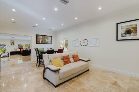 House in Pinecrest, Florida 5 bedrooms, 427.16 sq.m. № 1988052 - photo 24
