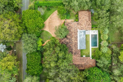 House in Pinecrest, Florida 5 bedrooms, 427.16 sq.m. № 1988052 - photo 4