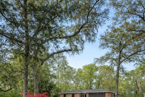House in Brooksville, Florida 3 bedrooms, 155.89 sq.m. № 2111599 - photo 2