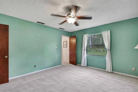 House in Brooksville, Florida 3 bedrooms, 155.89 sq.m. № 2111599 - photo 13