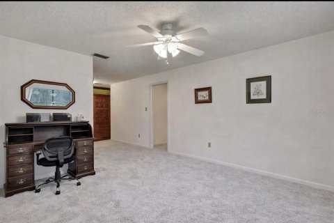 House in Brooksville, Florida 3 bedrooms, 155.89 sq.m. № 2111599 - photo 10