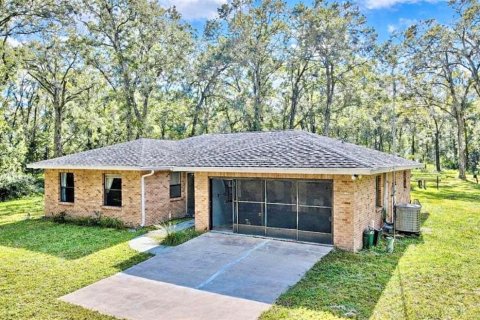 House in Brooksville, Florida 3 bedrooms, 155.89 sq.m. № 2111599 - photo 6