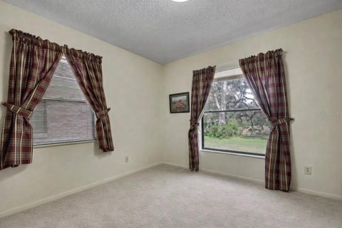 House in Brooksville, Florida 3 bedrooms, 155.89 sq.m. № 2111599 - photo 16