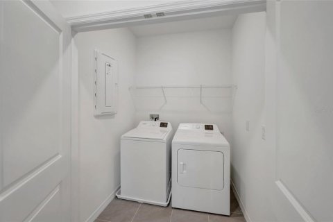 Townhouse in Apollo Beach, Florida 3 bedrooms, 164.72 sq.m. № 2220908 - photo 21