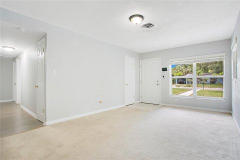 House in Lakeland, Florida 3 bedrooms, 181.07 sq.m. № 1743239 - photo 9