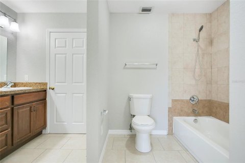 House in Lakeland, Florida 3 bedrooms, 181.07 sq.m. № 1743239 - photo 12