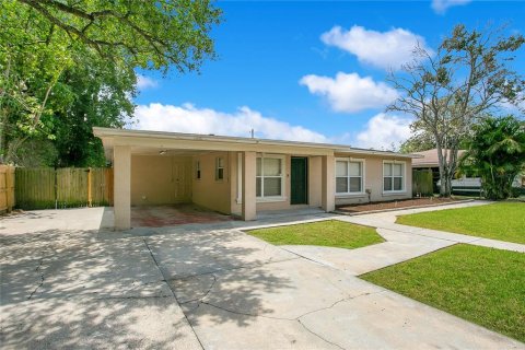 House in Lakeland, Florida 3 bedrooms, 181.07 sq.m. № 1743239 - photo 2
