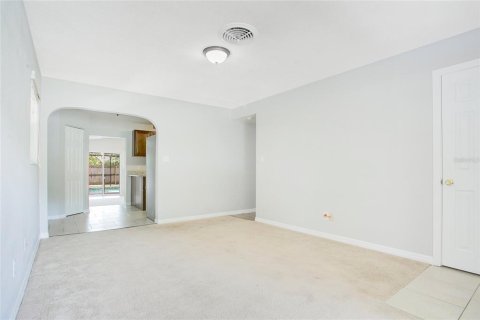 House in Lakeland, Florida 3 bedrooms, 181.07 sq.m. № 1743239 - photo 10