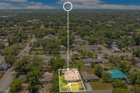 House in Lakeland, Florida 3 bedrooms, 181.07 sq.m. № 1743239 - photo 25