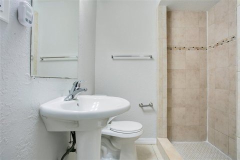 House in Lakeland, Florida 3 bedrooms, 181.07 sq.m. № 1743239 - photo 17