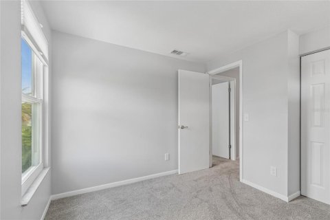 House in Tampa, Florida 4 bedrooms, 162.3 sq.m. № 2222989 - photo 29