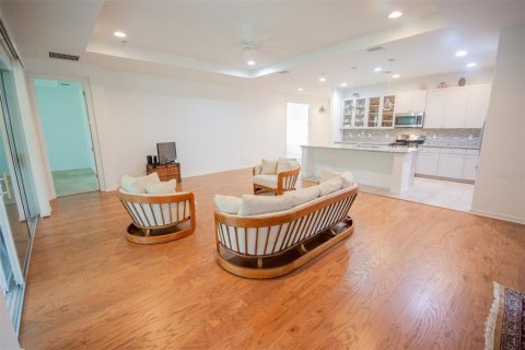 Купить виллу или дом в Деланд, Флорида 11 комнат, 259.38м2, № 2238312 - фото 13