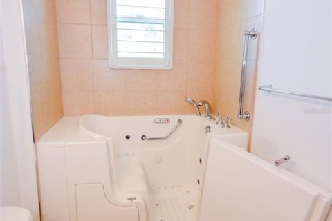 Купить виллу или дом в Деланд, Флорида 11 комнат, 259.38м2, № 2238312 - фото 29