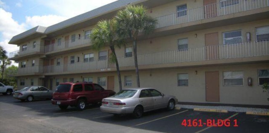 Condominio en Lauderhill, Florida, 1 dormitorio  № 2192574