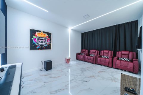 Купить виллу или дом в Майами, Флорида 4 спальни, 237.83м2, № 1932049 - фото 14