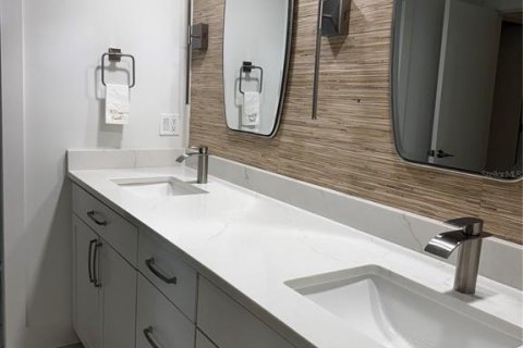Touwnhouse à louer à Sarasota, Floride: 3 chambres, 142.6 m2 № 2149200 - photo 18