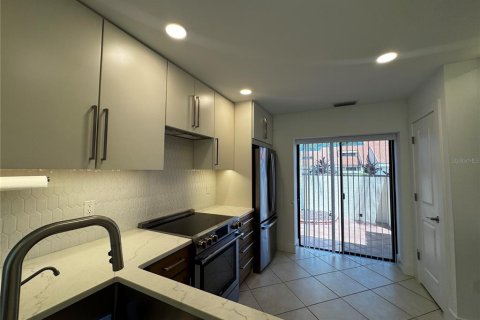 Touwnhouse à louer à Sarasota, Floride: 3 chambres, 142.6 m2 № 2149200 - photo 13