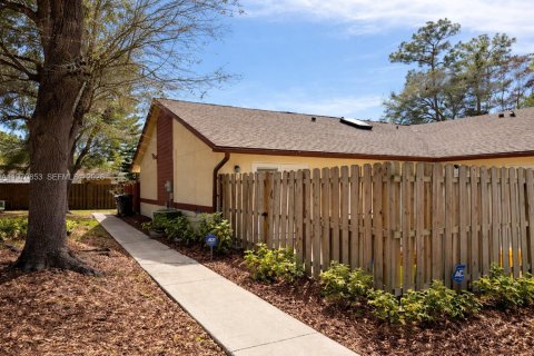 Снять в аренду виллу или дом в Веллингтон, Флорида 2 спальни, 93.09м2, № 2031471 - фото 19