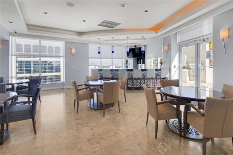 Купить кондоминиум в Форт-Лодердейл, Флорида 2 спальни, 111.48м2, № 1997435 - фото 19