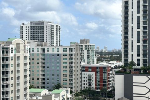 Купить кондоминиум в Форт-Лодердейл, Флорида 2 спальни, 111.48м2, № 1997435 - фото 5