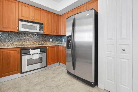 Купить кондоминиум в Форт-Лодердейл, Флорида 2 спальни, 111.48м2, № 1997435 - фото 7