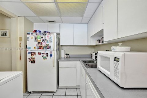 Купить таунхаус в Майами, Флорида 3 спальни, 137.68м2, № 2023711 - фото 14