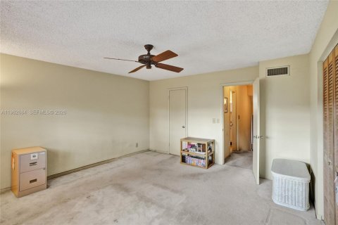 Купить таунхаус в Майами, Флорида 3 спальни, 137.68м2, № 2023711 - фото 28