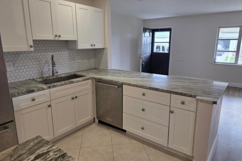 Casa en alquiler en Delray Beach, Florida, 2 dormitorios, 150.32 m2 № 2088265 - foto 4