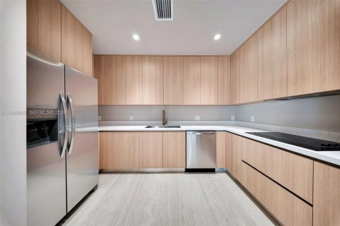 Снять в аренду виллу или дом в Майами, Флорида 3 спальни, 196.95м2, № 2005555 - фото 8