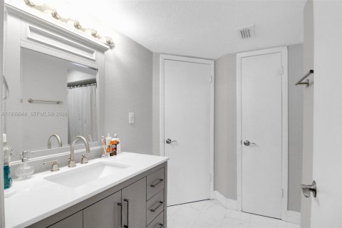 Copropriété à vendre à Miami, Floride: 2 chambres, 97.83 m2 № 1997143 - photo 6