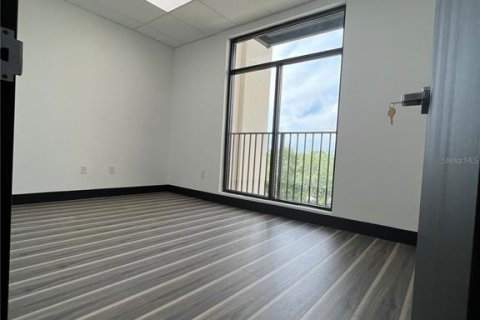 Propiedad comercial en venta en Orlando, Florida, 70.98 m2 № 1810570 - foto 8