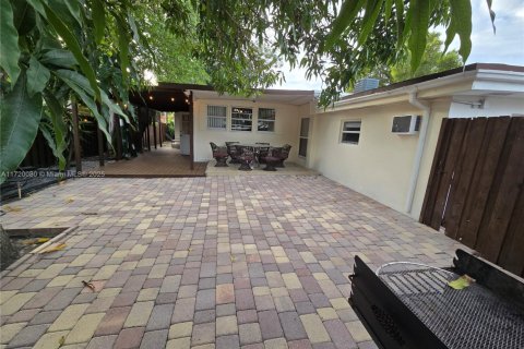 Casa en alquiler en Hollywood, Florida, 310.29 m2 № 1471587 - foto 26