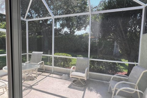 House in Boynton Beach, Florida 3 bedrooms, 133.41 sq.m. № 1187225 - photo 1