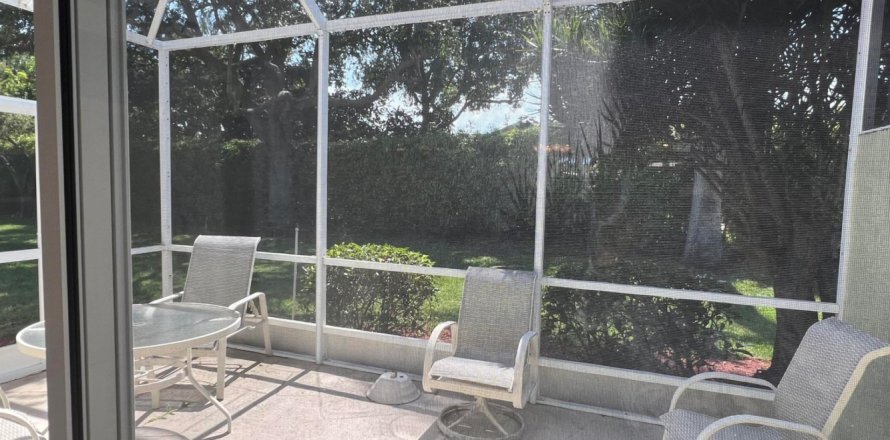 House in Boynton Beach, Florida 3 bedrooms, 133.41 sq.m. № 1187225