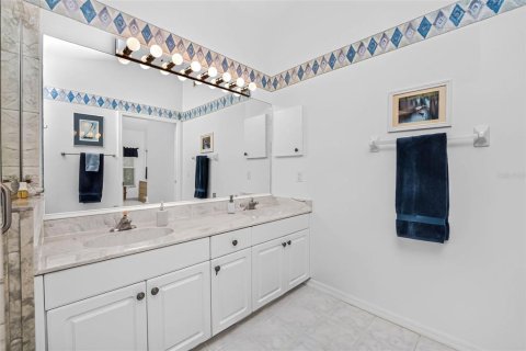 House in Punta Gorda, Florida 2 bedrooms, 118.82 sq.m. № 2324112 - photo 27