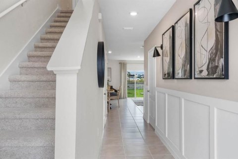 Townhouse in Lake Wales, Florida 3 bedrooms, 135.92 sq.m. № 1777001 - photo 3