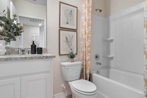 Townhouse in Lake Wales, Florida 3 bedrooms, 135.92 sq.m. № 1777001 - photo 21