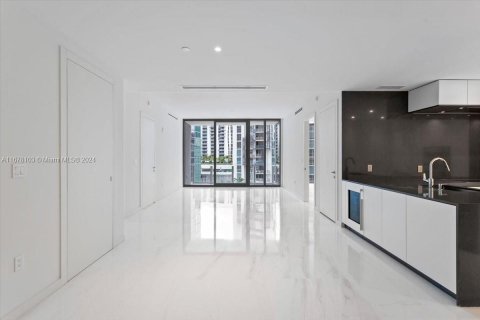 Copropriété à louer à Miami, Floride: 2 chambres, 146.6 m2 № 1432856 - photo 1