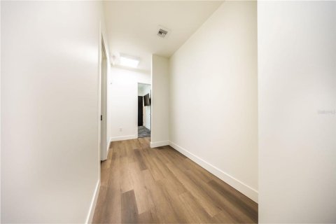 Immobilier commercial à vendre à Longwood, Floride: 634.89 m2 № 2124189 - photo 27