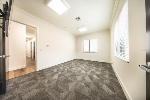 Immobilier commercial à vendre à Longwood, Floride: 634.89 m2 № 2124189 - photo 21