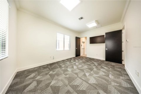 Immobilier commercial à vendre à Longwood, Floride: 634.89 m2 № 2124189 - photo 22