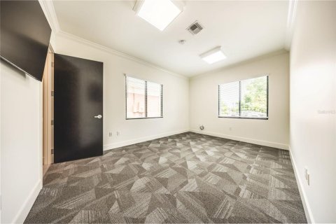 Immobilier commercial à vendre à Longwood, Floride: 634.89 m2 № 2124189 - photo 18