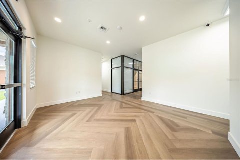 Immobilier commercial à vendre à Longwood, Floride: 634.89 m2 № 2124189 - photo 10
